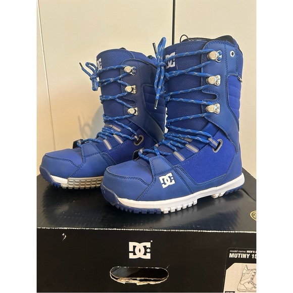 DC Mutiny Laceup Snowboard Boots - Picture 1 of 4